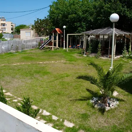 Rastoni Kíssamos